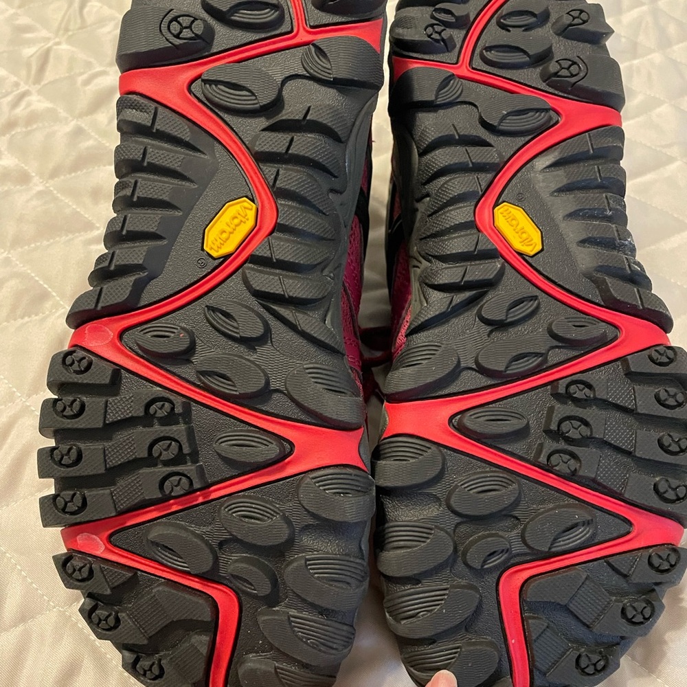 Women's Red and Black Athletic Shoes Merrill’s - Picture 3 of 6